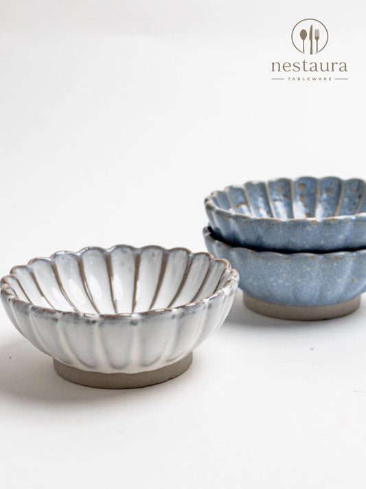 Petal Stem Elevated Sauce Dish